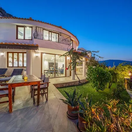 Secluded Luxury With Fabulous Sea Views Yesil Kelebek Villa